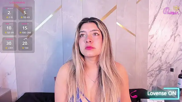 Snapshot of ChloeBelle_ chatting on June 11, 12:35 pm ChloeBelle online show from June 11, 12:35 pm