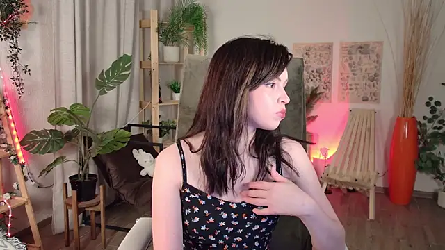 Snapshot of La_lilith chatting on July 18, 10:18 pm La lilith online show from July 18, 10:18 pm