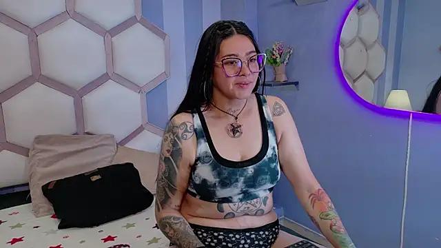 LilithRossi online show from June 13, 7:23 pm