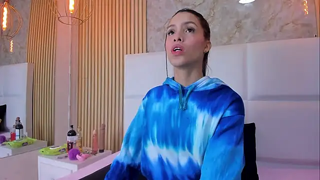 GraceAlexa22 online show from July 1, 3:12 pm