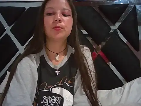 DafneNicole online show from July 31, 10:07 pm