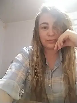 Snapshot of AngelWhite008 chatting on June 15, 7:46 pm AngelWhite008 online show from June 15, 7:46 pm