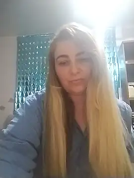 Snapshot of AngelWhite008 chatting on July 7, 9:07 pm AngelWhite008 online show from July 7, 9:07 pm