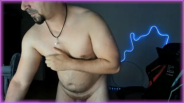 Snapshot of -SexyDaddy- chatting on July 8, 4:18 pm -SexyDaddy- online show from July 8, 4:18 pm