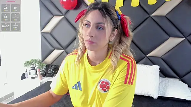 AdrianaHarlow online show from June 10, 7:26 pm