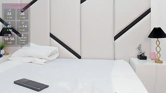 CarlaLinares online show from July 14, 7:53 pm