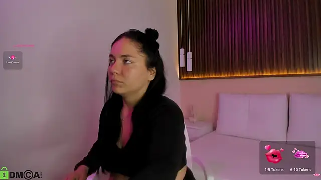 Snapshot of rebecaa_grey chatting on July 8, 1:34 pm rebecaa grey online show from July 8, 1:34 pm