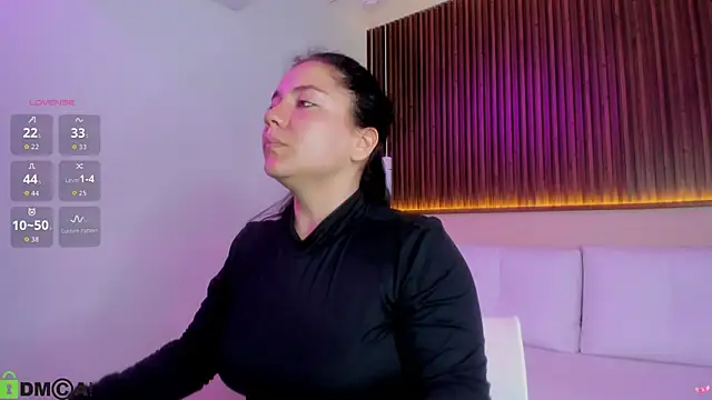 Snapshot of rebecaa_grey chatting on July 13, 2:27 pm rebecaa grey online show from July 13, 2:27 pm