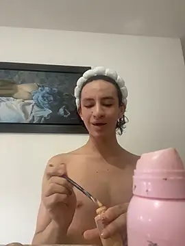 Snapshot of Emmyy_fantasyy chatting on May 29, 10:16 pm Emmyy fantasyy online show from May 29, 10:16 pm