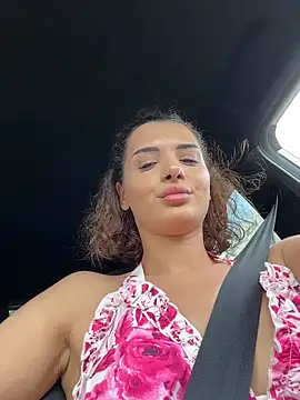 Snapshot of chloenyx chatting on June 10, 1:23 pm chloenyx online show from June 10, 1:23 pm