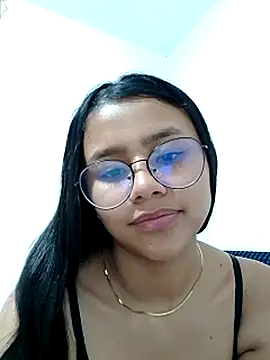 Snapshot of Sofielovee-01 chatting on July 12, 1:12 pm Sofielovee-01 online show from July 12, 1:12 pm