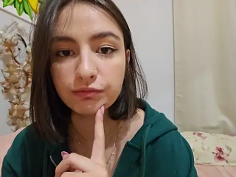 Snapshot of Juh_castro chatting on June 14, 5:58 pm Juh castro online show from June 14, 5:58 pm