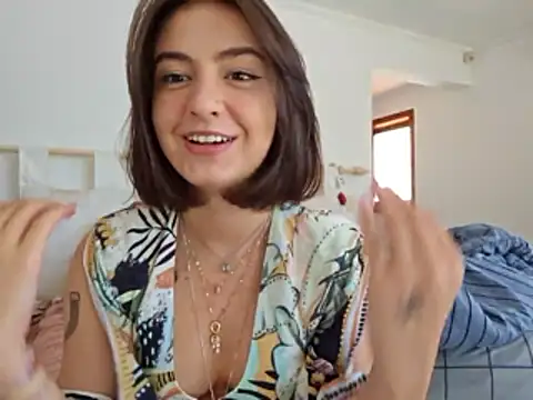 Snapshot of Juh_castro chatting on June 20, 4:12 pm Juh castro online show from June 20, 4:12 pm