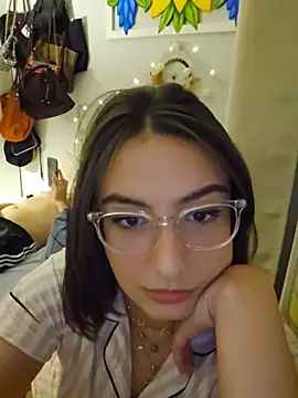 Snapshot of Juh_castro chatting on June 10, 2:57 am Juh castro online show from June 10, 2:57 am