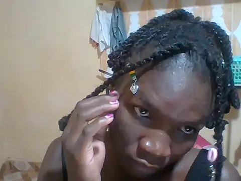 Snapshot of Skylark612 chatting on July 9, 10:42 pm Skylark612 online show from July 9, 10:42 pm