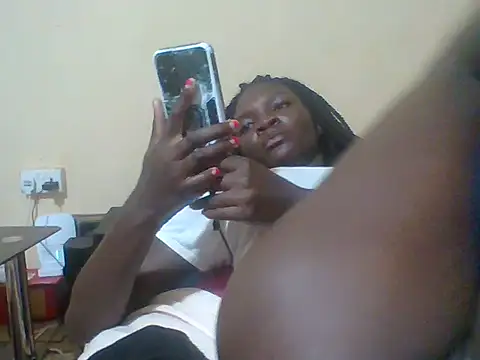 Snapshot of Skylark612 chatting on June 12, 9:51 am Skylark612 online show from June 12, 9:51 am