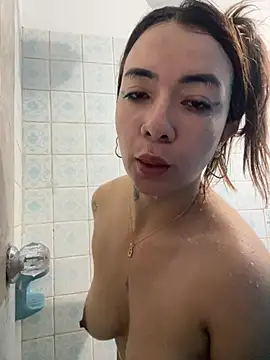 arilynn  online show from July 18, 2:20 am
