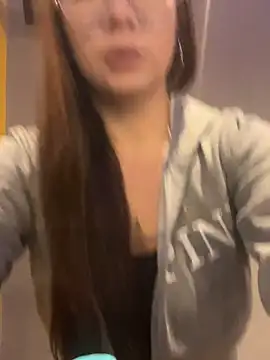 arilynn  online show from June 25, 5:51 pm