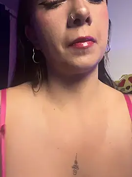 arilynn  online show from June 7, 5:12 am