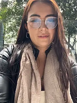 arilynn  online show from June 10, 3:35 pm
