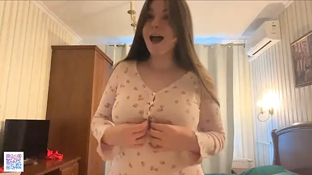 DianeAdams online show from July 17, 4:04 pm