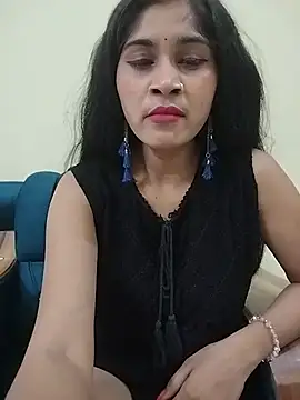 Snapshot of Naughty_Kiara_ chatting on July 2, 3:23 am Naughty Kiara online show from July 2, 3:23 am