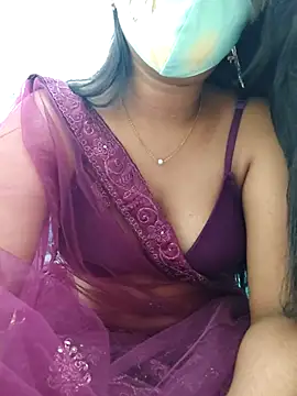 Snapshot of Tamildreamgurl chatting on July 7, 5:32 am Tamildreamgurl online show from July 7, 5:32 am