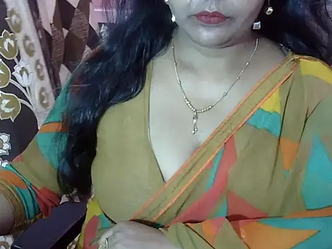 Snapshot of PRIYANKA_023 chatting on June 3, 9:32 am PRIYANKA 023 online show from June 3, 9:32 am