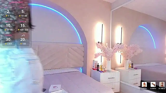 Snapshot of savina_ricci chatting on July 1, 3:07 am savina ricci online show from July 1, 3:07 am