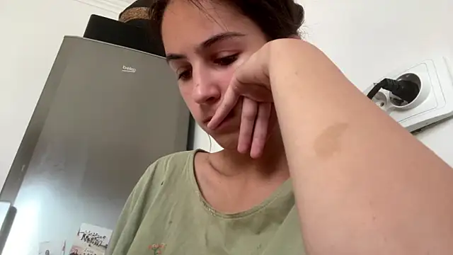 Snapshot of SindyKay chatting on July 16, 5:48 am SindyKay online show from July 16, 5:48 am