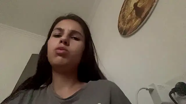 Snapshot of SindyKay chatting on June 18, 5:06 am SindyKay online show from June 18, 5:06 am