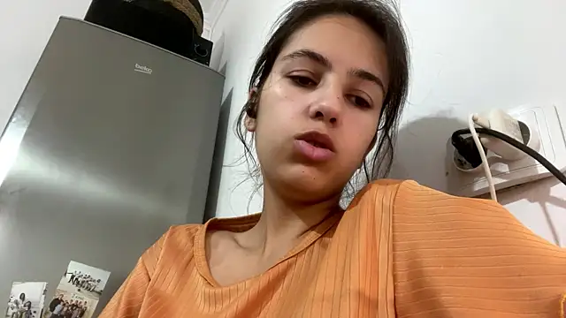 Snapshot of SindyKay chatting on July 13, 5:40 am SindyKay online show from July 13, 5:40 am