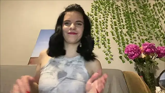 SumikoGershon online show from May 31, 7:25 pm