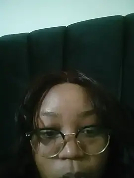 Bunnieh online show from May 30, 3:17 pm