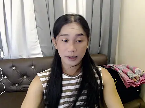 Snapshot of kyla_pretty chatting on July 17, 3:20 pm kyla pretty online show from July 17, 3:20 pm