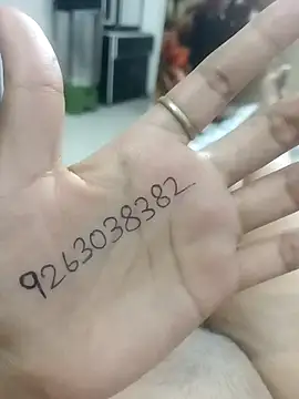 Snapshot of SEXY_POOJA234 chatting on June 2, 6:30 pm SEXY POOJA234 online show from June 2, 6:30 pm