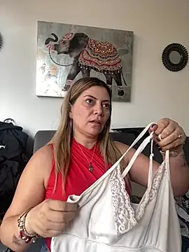Snapshot of pamelaQenn2 chatting on July 5, 8:48 pm pamelaQenn2 online show from July 5, 8:48 pm
