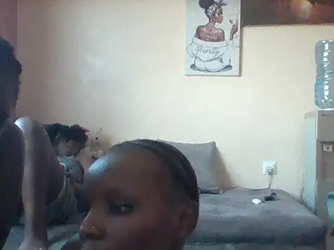 Prettypappi77 online show from June 25, 12:10 pm