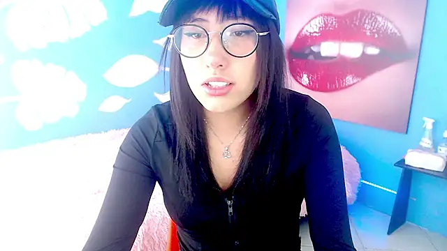eli doll online show from June 12, 6:38 pm