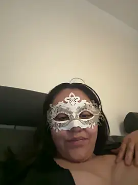 sweetcandygirl21 online show from June 18, 8:35 am