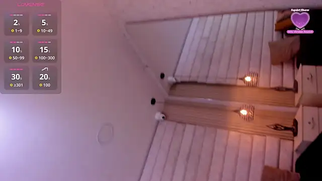 Snapshot of Cloe_Monroee_ chatting on July 6, 7:49 pm Cloe Monroee online show from July 6, 7:49 pm