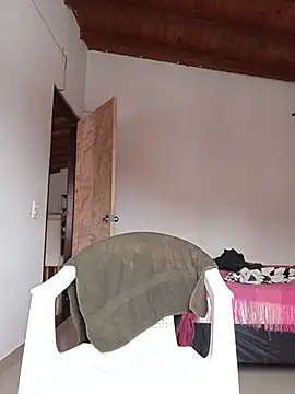 Snapshot of Axel_Noctra chatting on June 4, 1:27 pm Axel Noctra online show from June 4, 1:27 pm