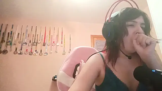 bunnyhoneylovehands online show from July 1, 10:43 pm