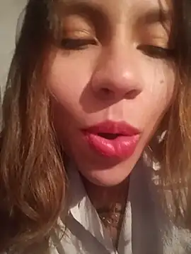 Snapshot of CleoDely chatting on July 10, 11:49 pm CleoDely online show from July 10, 11:49 pm