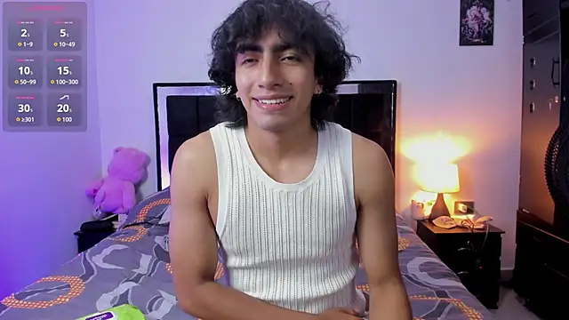 Snapshot of Shy_Mateo chatting on May 30, 11:32 pm Shy Mateo online show from May 30, 11:32 pm