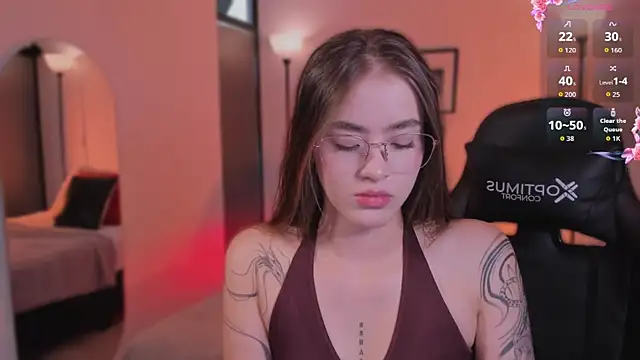 LizzyColins online show from July 12, 3:24 pm