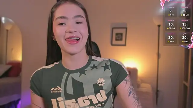 LizzyColins online show from July 2, 1:17 pm