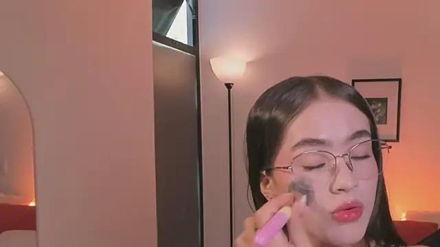LizzyColins online show from July 11, 7:47 pm