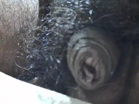 indiboy009 online show from October 4, 7:15 pm