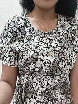 Snapshot of Simmy_jaan chatting on July 10, 8:09 pm Simmy jaan online show from July 10, 8:09 pm